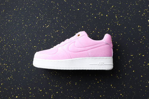 WMNS Air Force 1'07 Premium 3