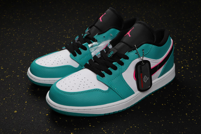 AJ 1 Low Retro Classics Shoes 553558-306