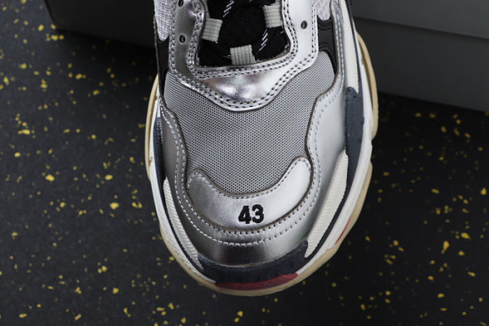Triple S Classics 4304