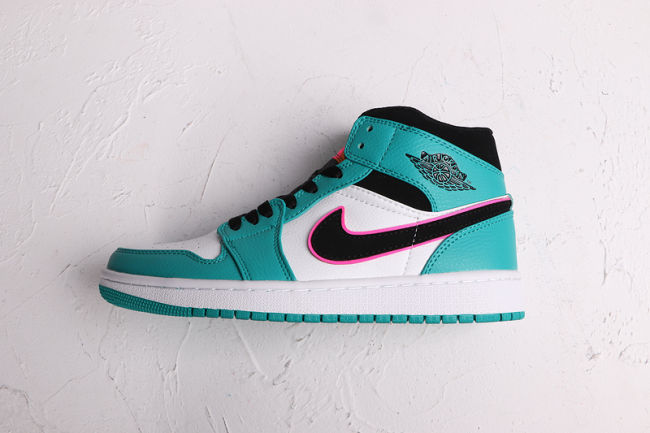 AJ 1 Mid Retro Classics Shoes 852542-306