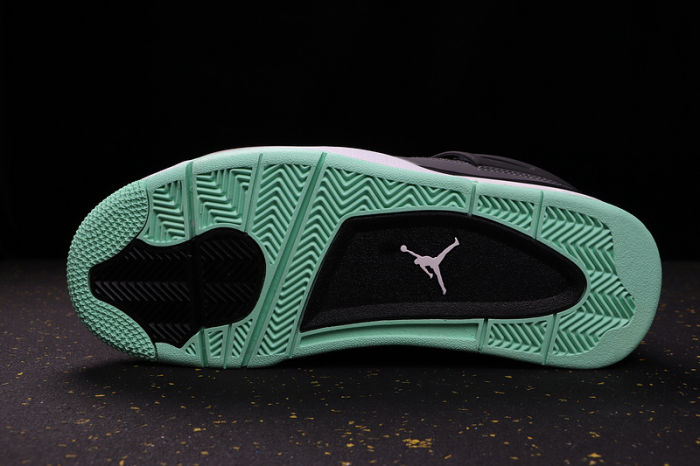 AJ4 Retro Classics Shoes 308497-033