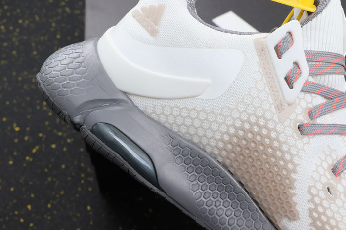 AlphaBOUNCE Instinct