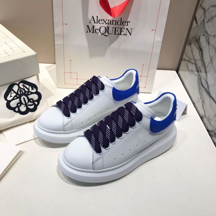 The 2020 autumn and winter new product counter syncs AlexanderMcQUEEN male. Lesbian McQueen [rose] new color outsole and leather new color [rose] white shoes, shop purchase original version 1⃣️:1⃣️Create: new last shape, new silk imported leather fabric identical to the original, new silk imported Sheepskin feet + silk imported sheepskin