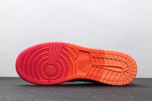 Women's AJ 1 Mid Retro Classics Shoes 555112-006