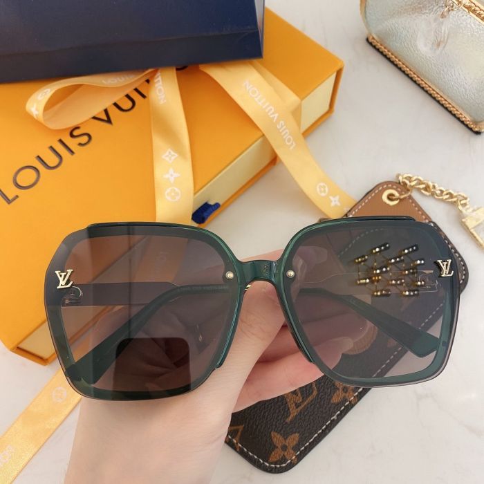 LOUVUITTO* ✨✨✨ High quality, simple and generous, super light, comfortable to wear, excellent effect on face 🕶️