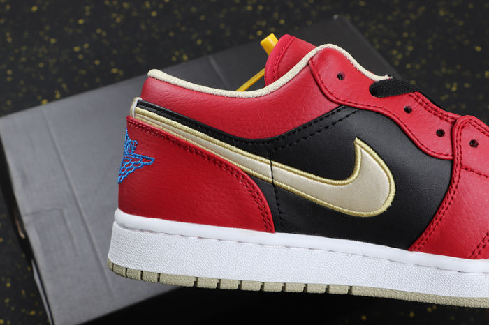 AJ 1 Low Retro Classics Shoes 553558-613