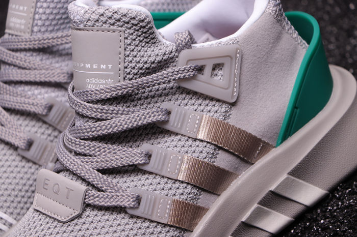EQT Back ADV