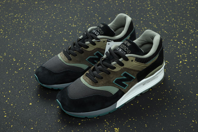 NB997 Classics 003