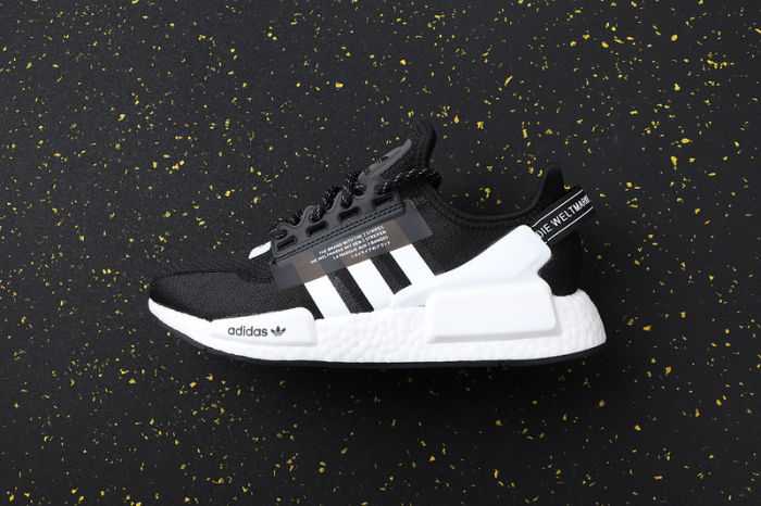 NMD_R1 Boost
