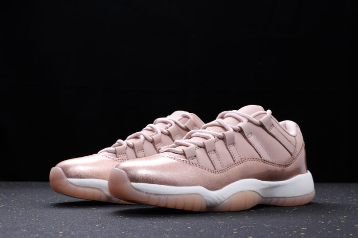 Women's AJ11 Retro Classics Basketball Shoes AH7860-105