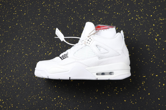 AJ4 Retro Classics Shoes 308497-100