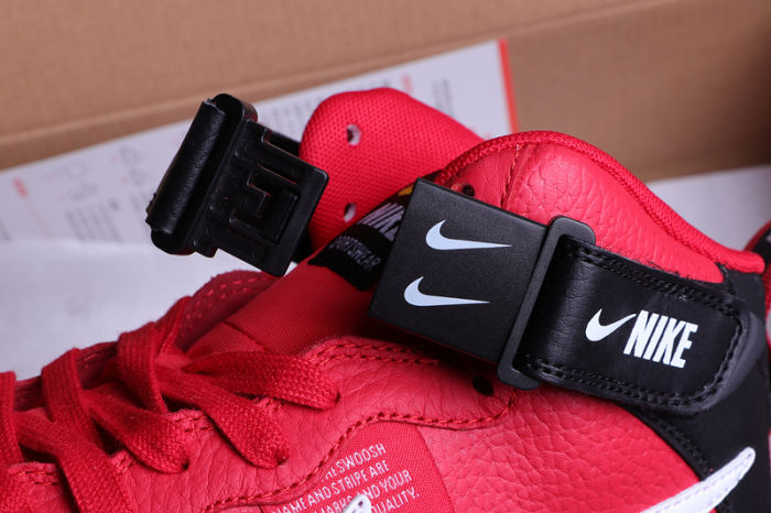 Air Force 1 Mid LV8