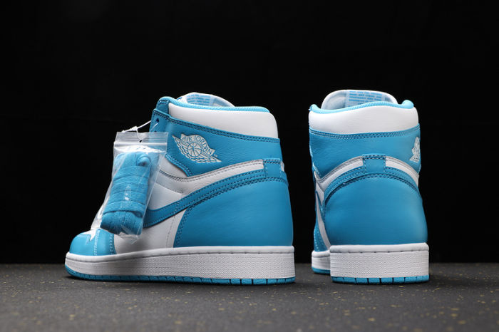 AJ 1 High Retro Classics Shoes 555088-117