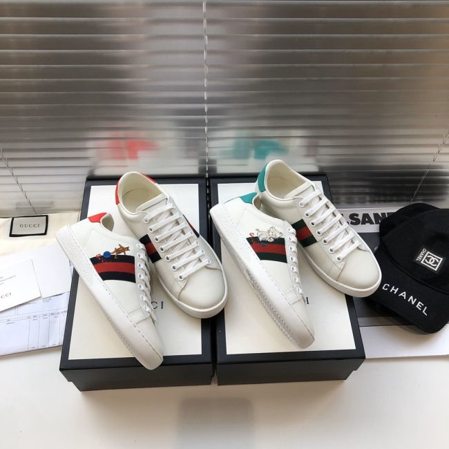 Gucci board shoes