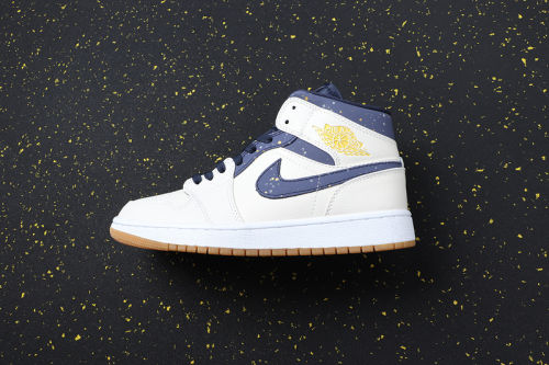 AJ 1 Mid Retro Classics Shoes AH6342-104