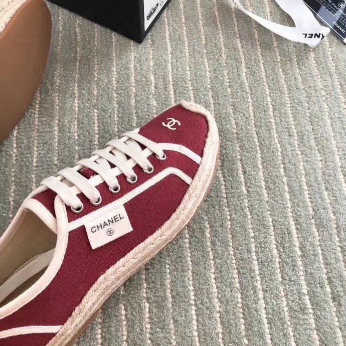 Chanel 20ss new embroidered embossed round head canvas shoes