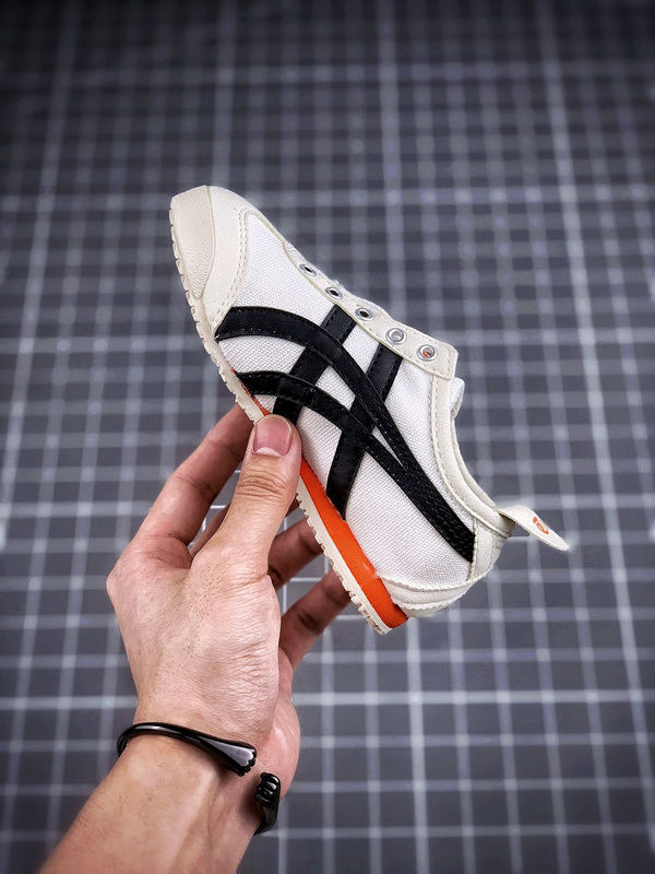 Youth Mexico 66 Retro Classics Shoes