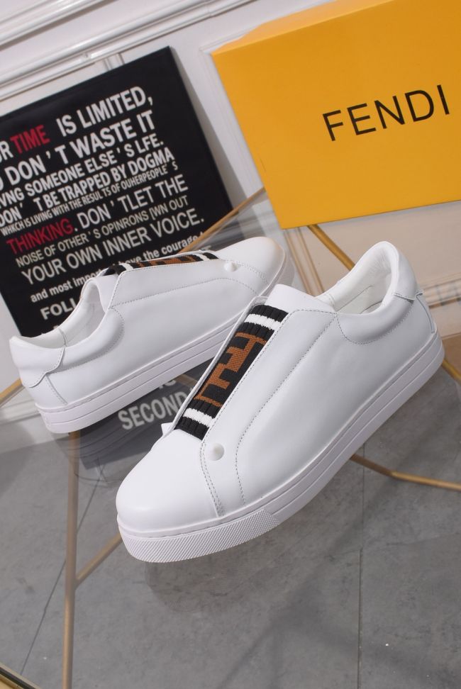 Fendi fashionable leather casual white shoes