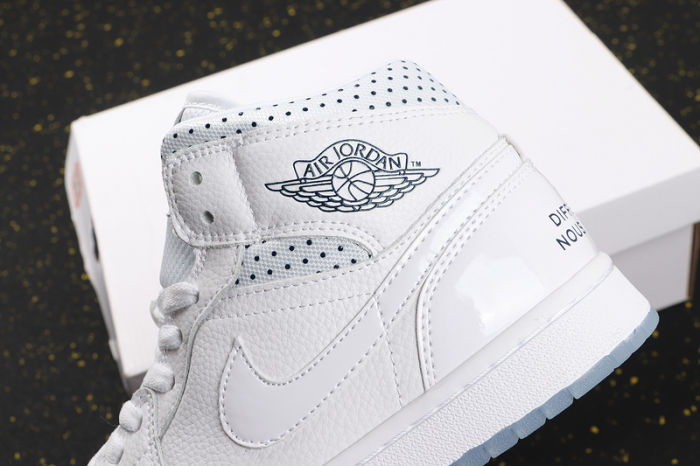 AJ 1 Mid Retro Classics Shoes CI9100-100