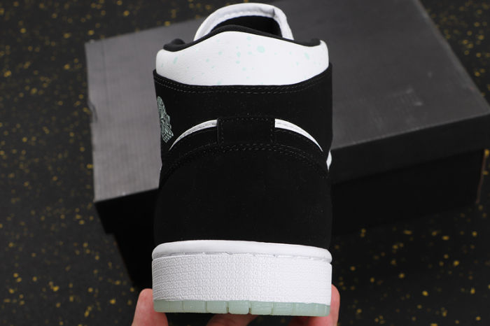 AJ 1 Mid Retro Classics Shoes BQ6931-103