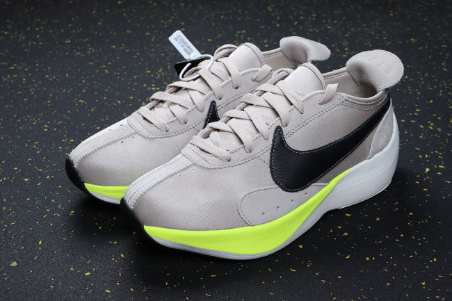 Classics Retro Moon Racer AQ4121-200