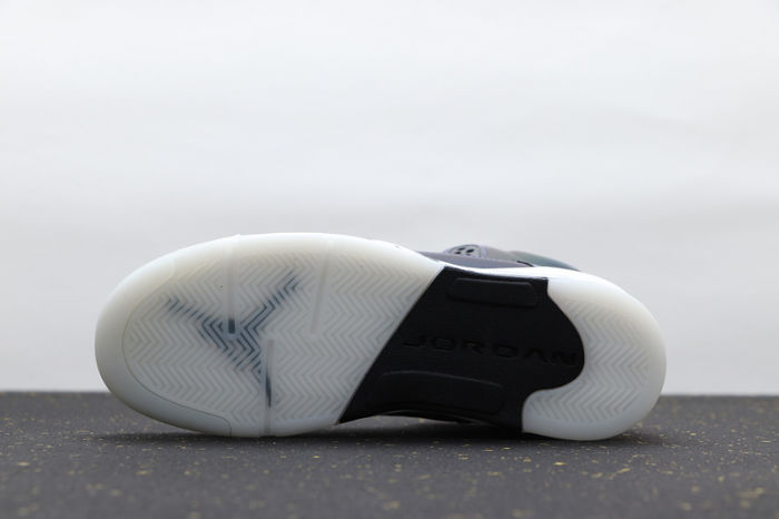 AJ5 Retro Classics Shoes CD2722-001