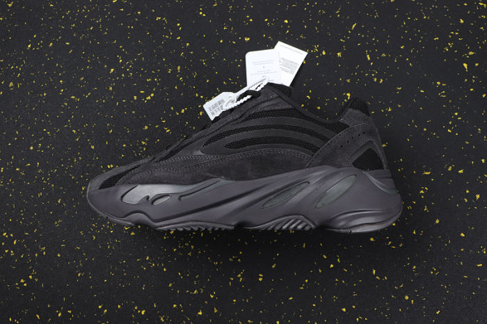 YEEZY BOOST 700