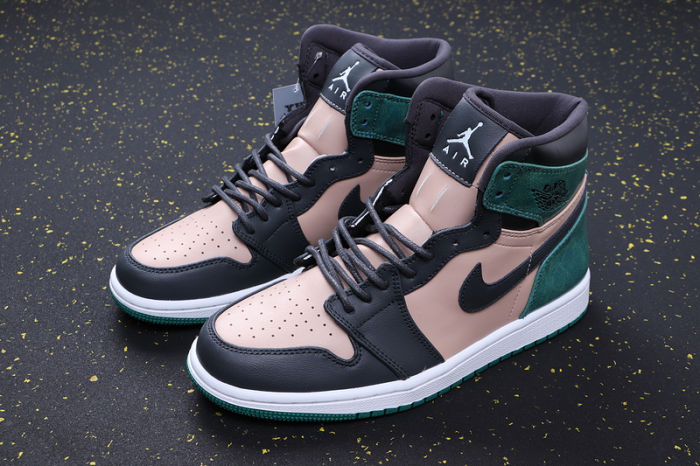 AJ 1 Mid Retro Classics Shoes AH7389-203