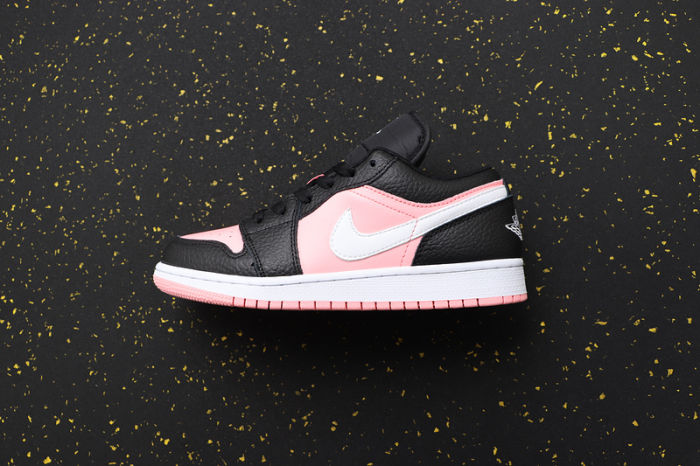 Wonmen's AJ 1 Low Retro Classics Shoes 554723-016