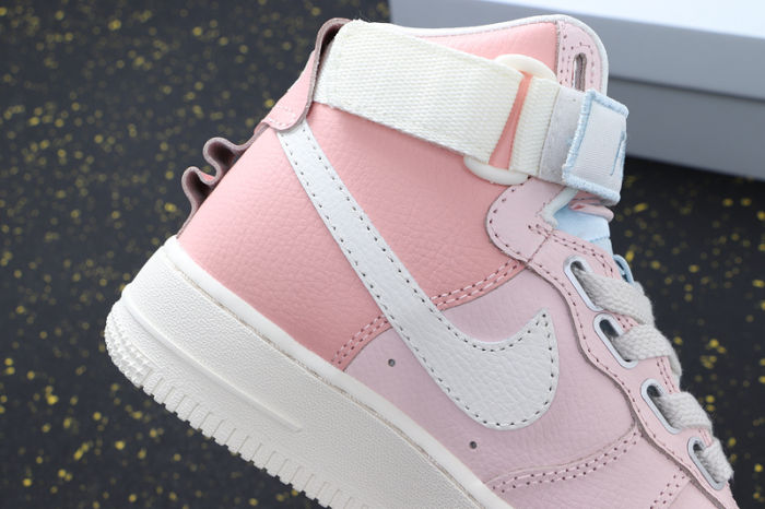WMNS Air Force 1 Hi UT