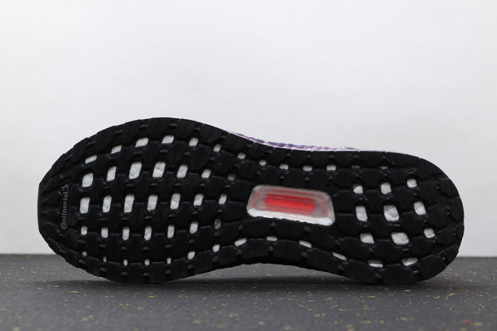 UltraBOOST 20
