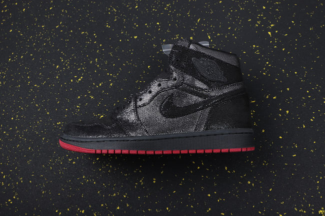 AJ 1 High Retro Classics Shoes CD7071-001