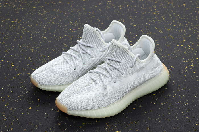 YEEZY BOOST 350 V2