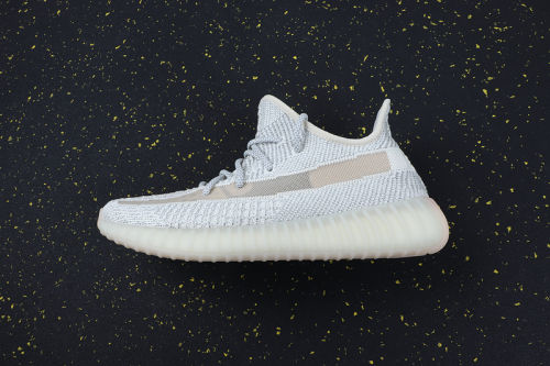 YEEZY BOOST 350 V2