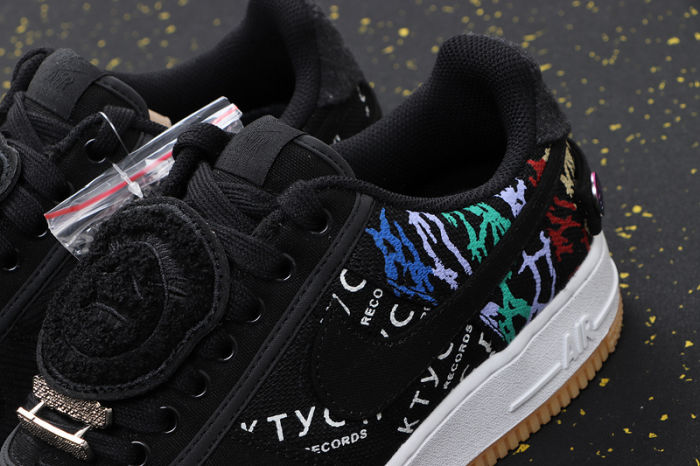 Travis Scott x Air Force 1