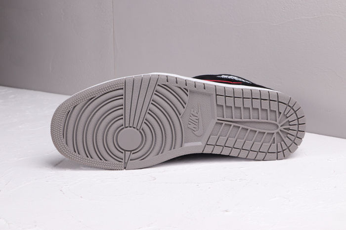 AJ 1 Mid Retro Classics Shoes 554724-065