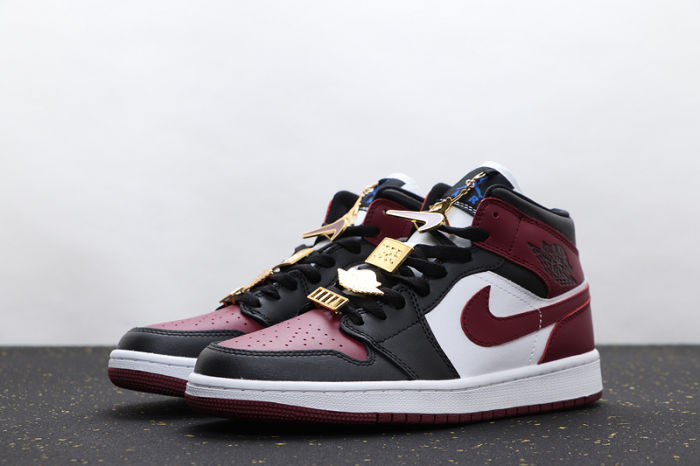 AJ 1 Mid Retro Classics Shoes CZ4385-016