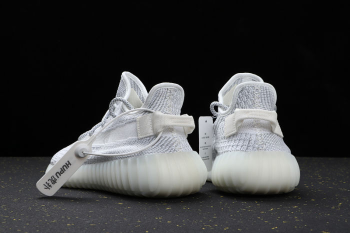 YEEZY BOOST 350 V2