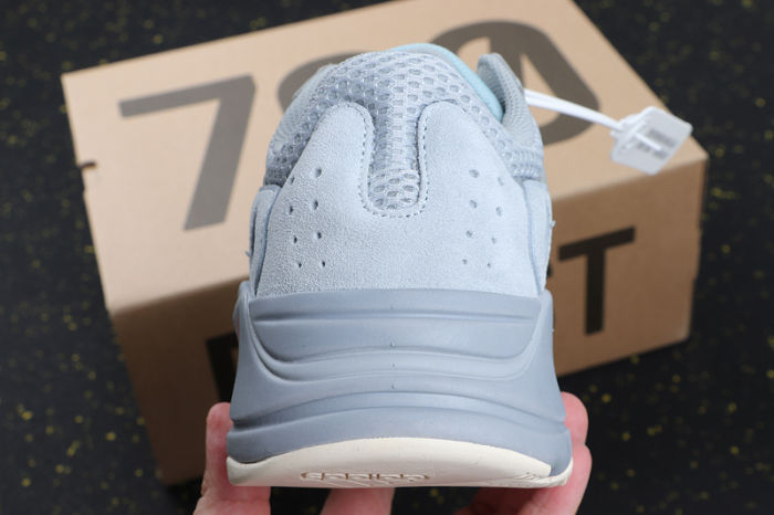YEEZY BOOST 700