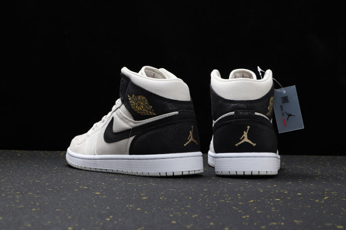 AJ 1 Mid Retro Classics Shoes 554724-023