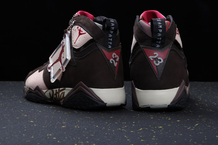 AJ7 Retro Classics Shoes AT3375-200