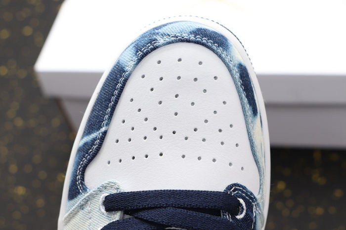 AJ 1 Low Retro Classics Shoes CZ8455-100