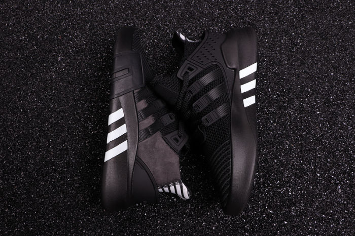 EQT Back ADV