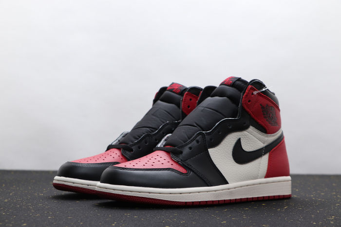 AJ 1 High Retro Classics Shoes 555088-610