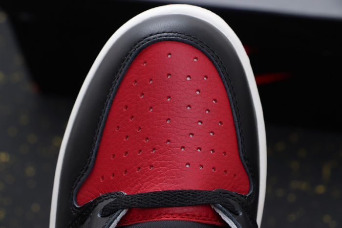 AJ 1 High Retro Classics Shoes 555088-610