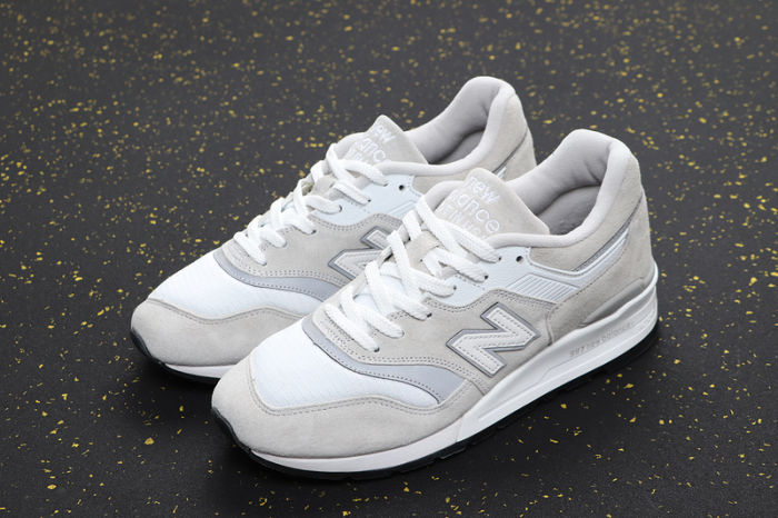 NB997 Classics 010