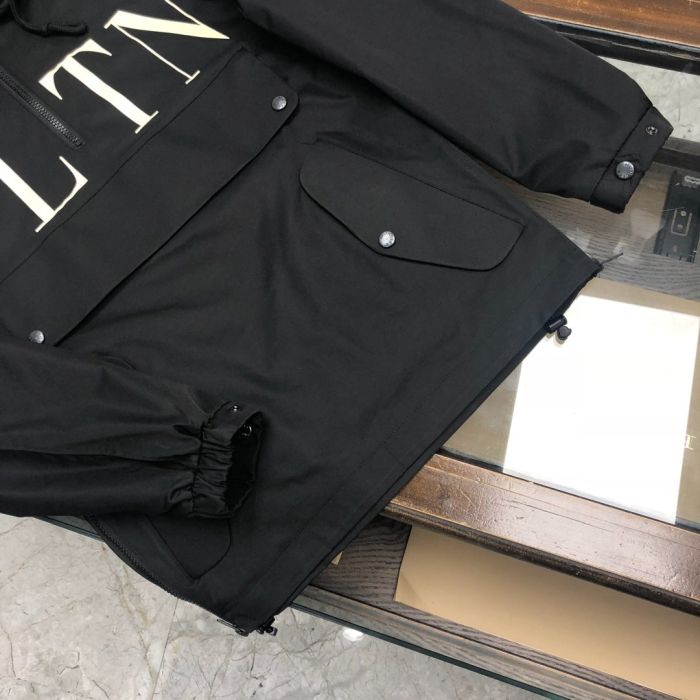Mengkou & Valentino, counters original spring jackets and windbreakers, light and comfortable 🌹High-level orders, high-standard customization 　 windproof, waterproof, fabric, upper body is very stylish 🍃popular letter design, trendy men's heart!