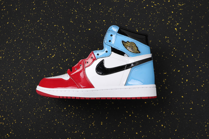 AJ 1 High Retro Classics Shoes CK5666-100