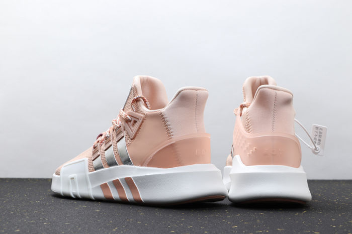 EQT Back ADV