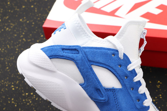 Air Huarache Run 884
